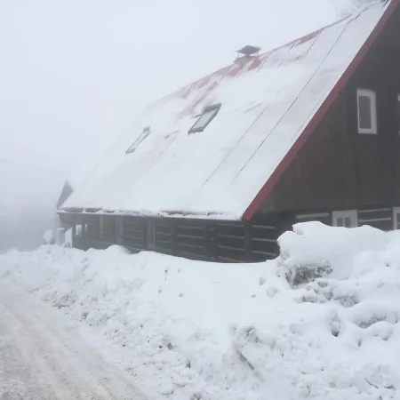 Chaloupka U Lišáka Snezne (Hradec Kralove)