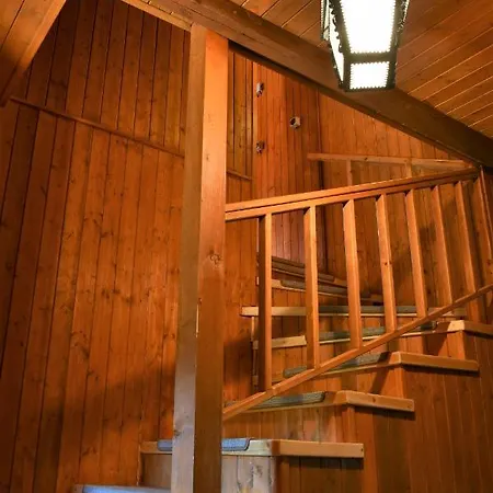 Chaloupka U Lišáka Lodge Snezne (Hradec Kralove)