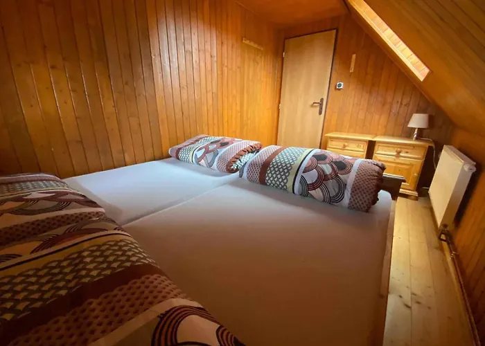 Chaloupka U Lišáka Alojamento de Turismo Selvagem *