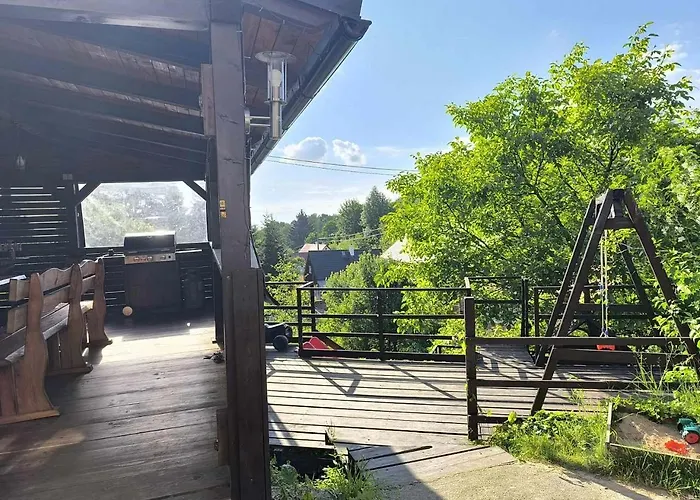Alojamento de Turismo Selvagem Chaloupka U Lišáka Snezne (Hradec Kralove)
