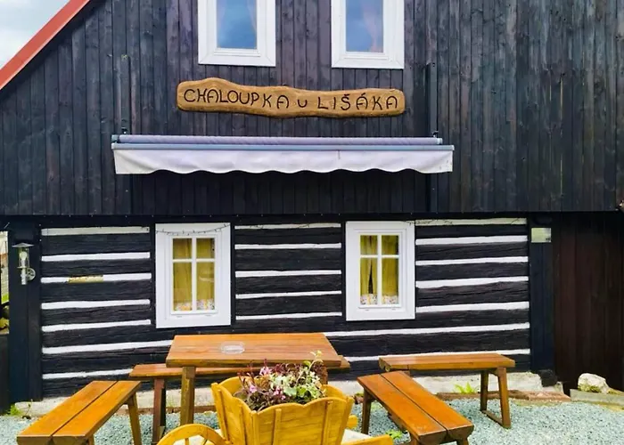 Chaloupka U Lišáka * Snezne (Hradec Kralove)